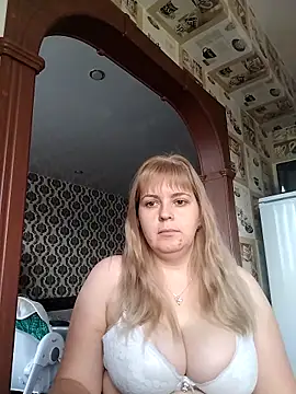 Lady nice cat online show from September 15, 3:06 am