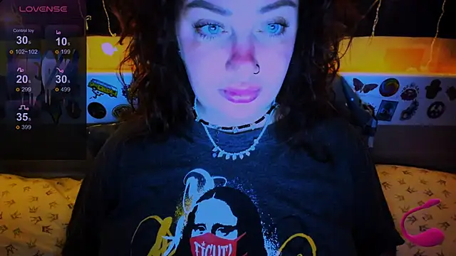 EllieOz online show from February 23, 3:40 pm