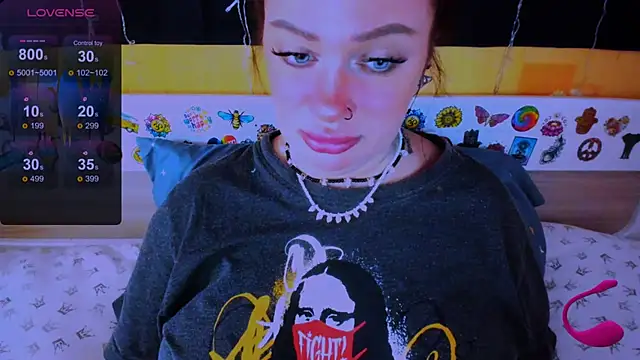 EllieOz online show from February 28, 11:47 am