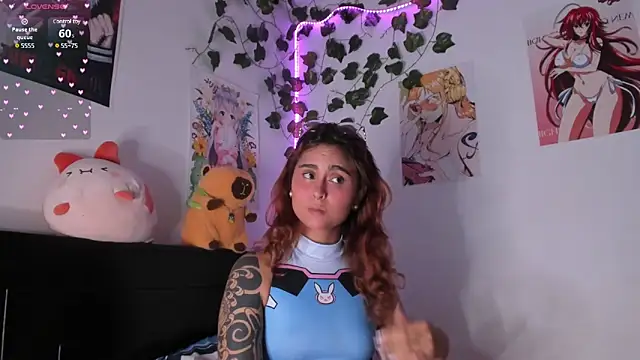 Snapshot of Violette-Ramirez01 chatting on December 4, 7:56 pm Violette-Ramirez01 online show from December 4, 7:56 pm