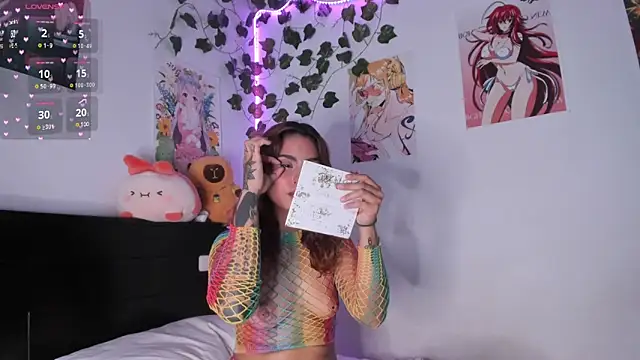 Snapshot of Violette-Ramirez01 chatting on December 19, 9:06 pm Violette-Ramirez01 online show from December 19, 9:06 pm