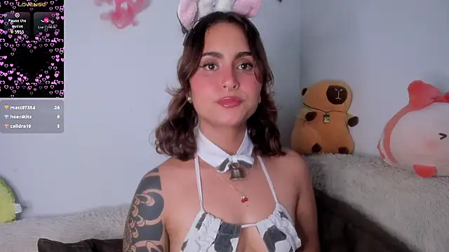 Snapshot of Violette-Ramirez01 chatting on October 23, 9:46 pm Violette-Ramirez01 online show from October 23, 9:46 pm