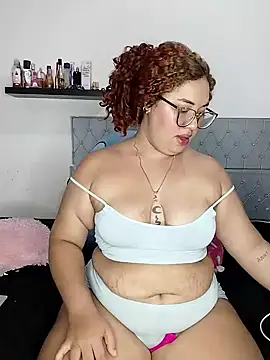 Snapshot of Day_Uzumaki chatting on October 3, 5:26 am Day Uzumaki online show from October 3, 5:26 am