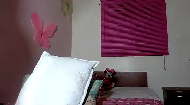 hazisabel online show from December 5, 2:42 am