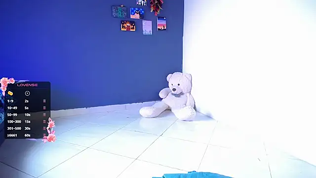 ela 0 online show from March 17, 6:00 pm