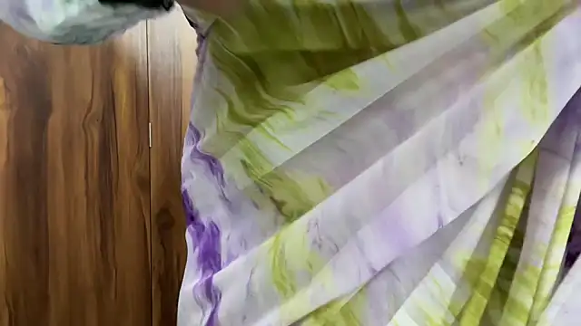 julie 08 online show from October 27, 6:12 pm