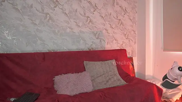 roselinedior online show from September 19, 4:18 pm