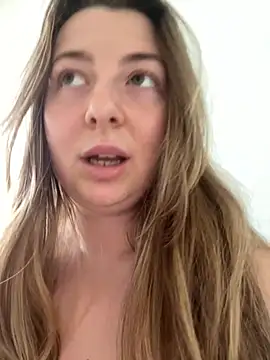 curvyflawless online show from February 21, 12:39 pm