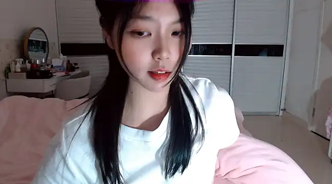 -Lucky Girl online show from January 13, 2:21 pm