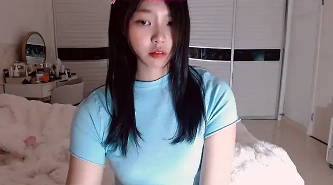 -Lucky Girl online show from January 24, 2:08 pm