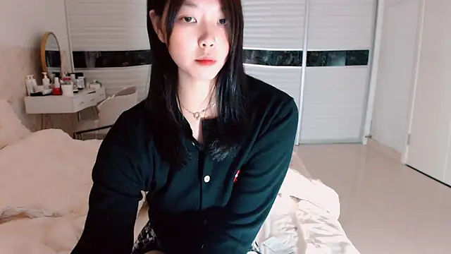 -Lucky Girl online show from September 18, 1:57 pm