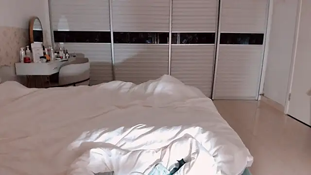 -Lucky Girl online show from October 14, 2:29 pm