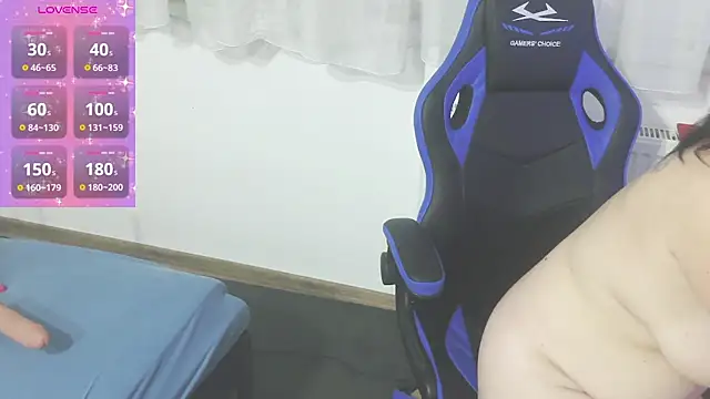 Jassiundich2 online show from February 3, 9:41 am