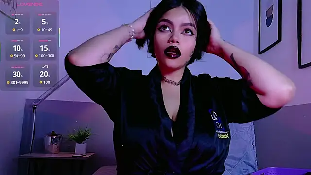 shybutdirtygirrll online show from October 30, 7:36 pm