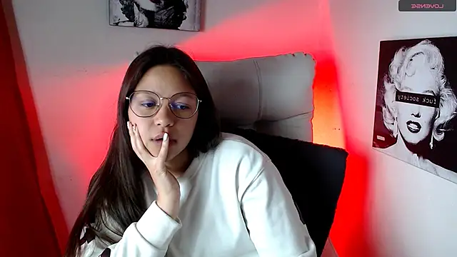 SamanthaRoldaan online show from March 5, 4:46 pm