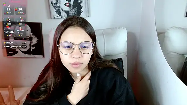 SamanthaRoldaan online show from October 11, 3:10 pm