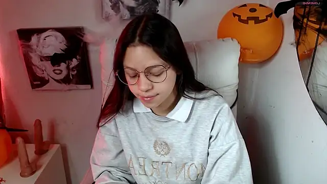 SamanthaRoldaan online show from October 28, 2:31 pm