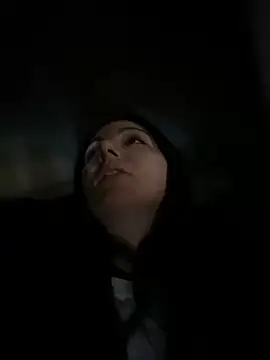 Snapshot of naughty_lucifer chatting on December 17, 3:17 pm naughty lucifer online show from December 17, 3:17 pm