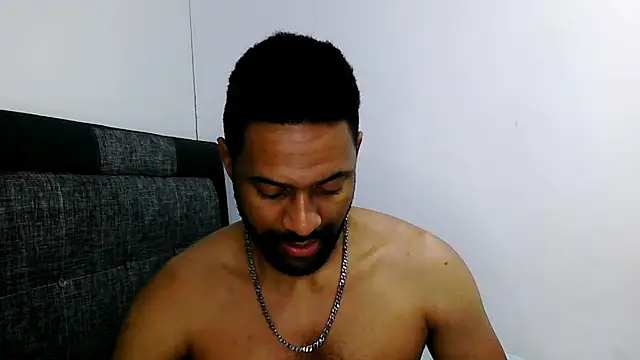 Snapshot of bbcblackhot34 chatting on February 24, 4:05 am bbcblackhot34 online show from February 24, 4:05 am