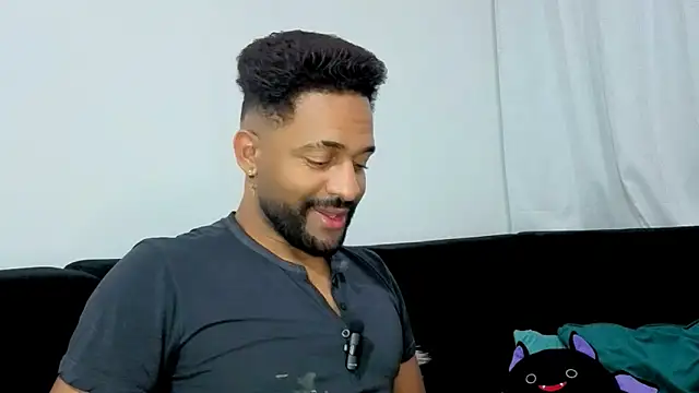 Snapshot of bbcblackhot34 chatting on November 13, 3:49 am bbcblackhot34 online show from November 13, 3:49 am