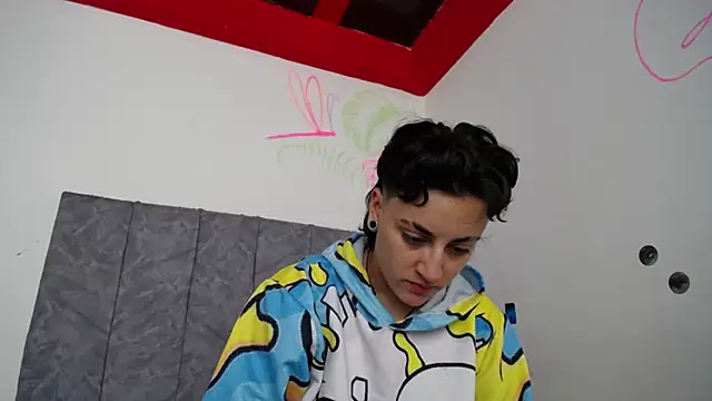 linda 33 online show from December 1, 6:57 pm