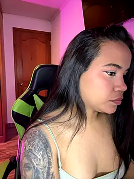 Snapshot of leila_22 chatting on September 12, 6:46 am leila 22 online show from September 12, 6:46 am