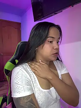 Snapshot of leila_22 chatting on September 26, 7:34 am leila 22 online show from September 26, 7:34 am