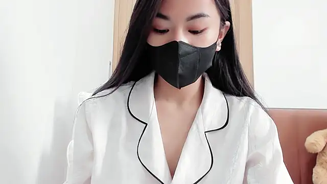 Lita-Julia online show from February 26, 8:59 am