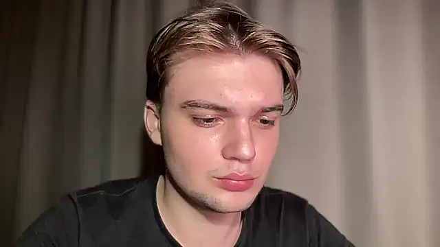 Snapshot of superfluboy_ chatting on February 22, 9:15 pm superfluboy online show from February 22, 9:15 pm