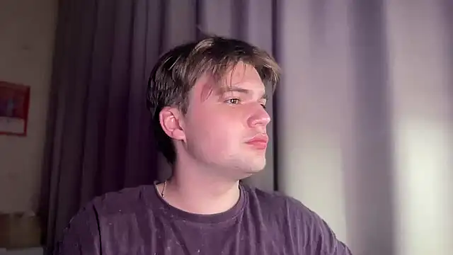 Snapshot of superfluboy_ chatting on March 11, 8:53 pm superfluboy online show from March 11, 8:53 pm