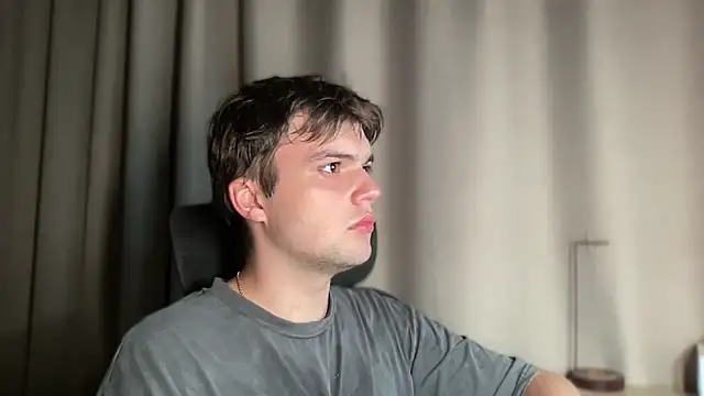 Snapshot of superfluboy_ chatting on September 16, 5:47 pm superfluboy online show from September 16, 5:47 pm