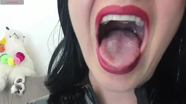 queen fetish online show from March 10, 11:38 pm