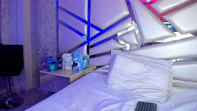 Miia002 online show from November 1, 4:25 am