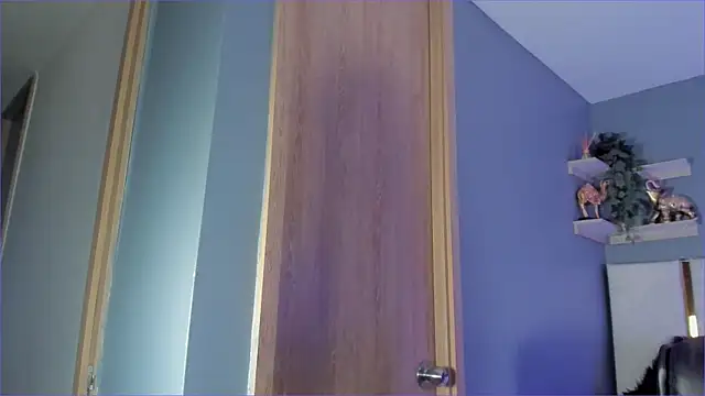 Bambi gurl online show from November 12, 10:09 pm