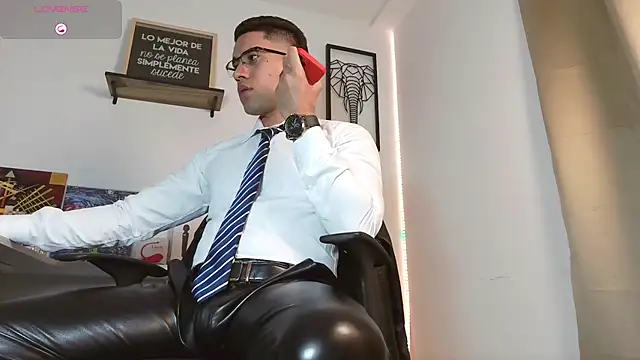 Thonydupont online show from October 26, 7:20 pm