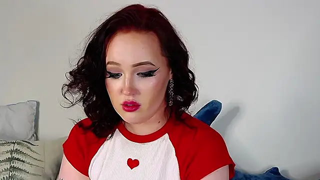 Snapshot of IrinaArt chatting on December 15, 10:26 pm IrinaArt online show from December 15, 10:26 pm