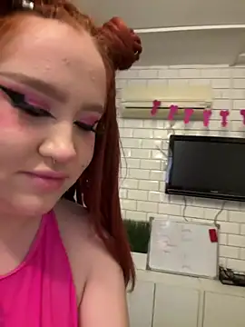 Snapshot of RollingGirls chatting on March 10, 8:15 am RollingGirls online show from March 10, 8:15 am