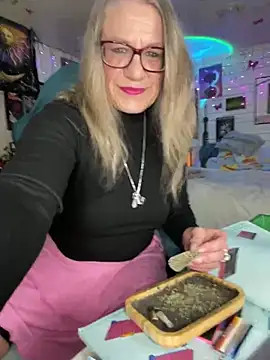 TrenaAnne online show from February 26, 8:22 pm