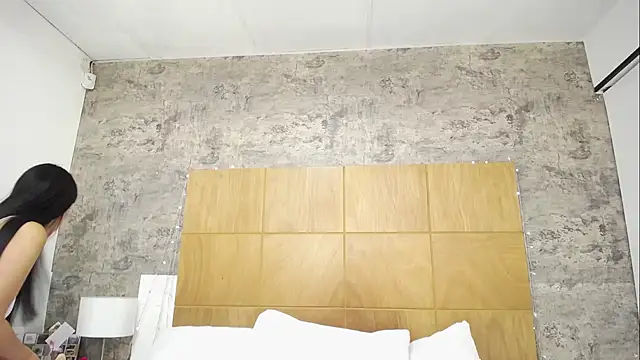 JainaRogers online show from September 30, 5:18 pm