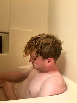 Snapshot of CreamyAustin chatting on October 12, 4:50 pm CreamyAustin online show from October 12, 4:50 pm