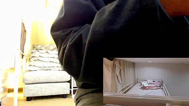 Snapshot of POCARI_SWEAT chatting on December 2, 12:51 pm POCARI SWEAT online show from December 2, 12:51 pm