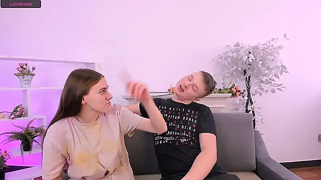 Snapshot of _Olli__Stiw_ chatting on February 22, 8:29 am Olli Stiw online show from February 22, 8:29 am