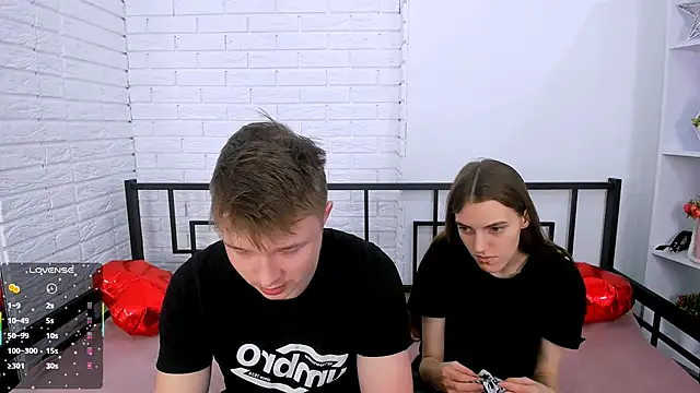 Snapshot of _Olli__Stiw_ chatting on March 7, 7:19 am Olli Stiw online show from March 7, 7:19 am