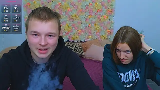 Snapshot of _Olli__Stiw_ chatting on September 21, 6:15 am Olli Stiw online show from September 21, 6:15 am