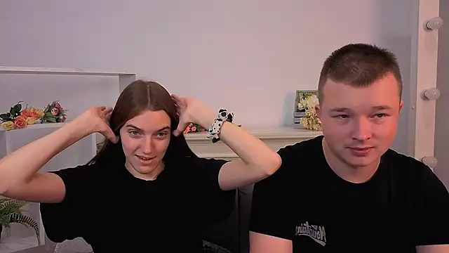 Snapshot of _Olli__Stiw_ chatting on October 9, 8:01 am Olli Stiw online show from October 9, 8:01 am