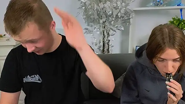 Snapshot of _Olli__Stiw_ chatting on October 22, 8:14 am Olli Stiw online show from October 22, 8:14 am