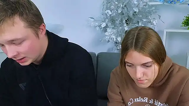 Snapshot of _Olli__Stiw_ chatting on November 25, 8:25 am Olli Stiw online show from November 25, 8:25 am