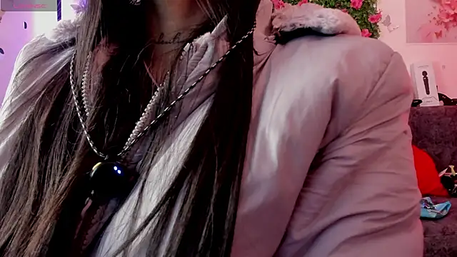 Alaia Asuka online show from September 13, 12:10 am