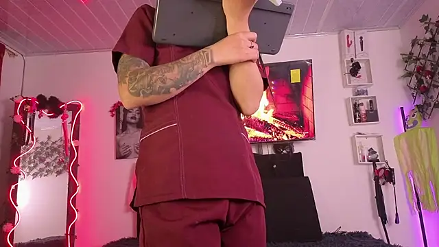 Alaia Asuka online show from October 23, 1:38 am