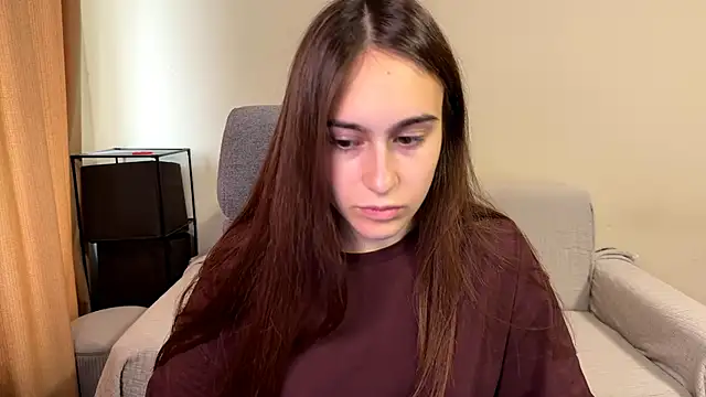 AliceKolltt online show from October 6, 9:18 am